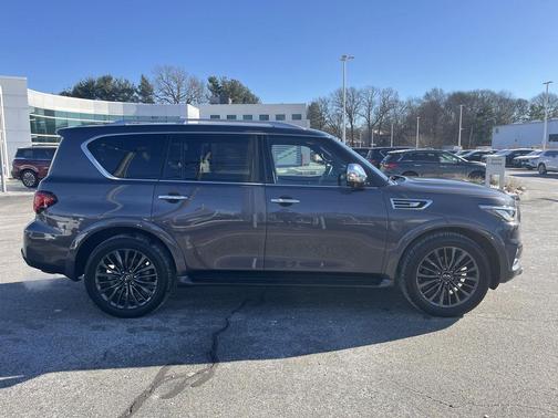 2024 INFINITI QX80 SENSORY