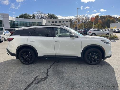 2025 INFINITI QX60 Luxe
