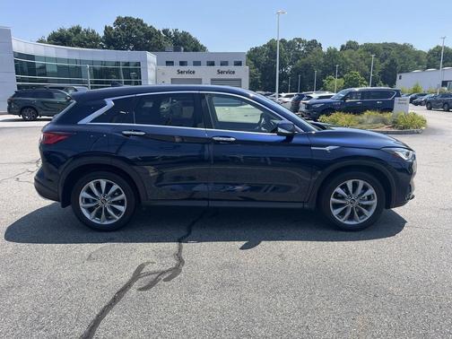 2022 INFINITI QX50 Pure