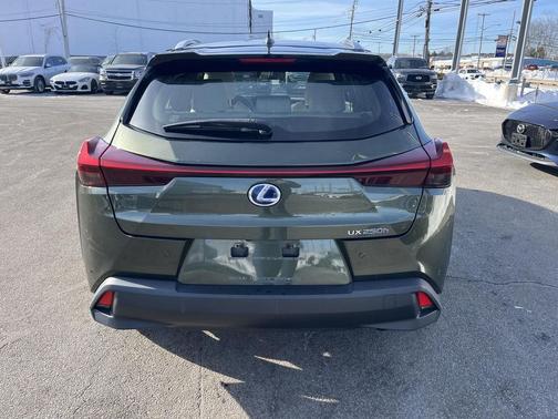 2022 Lexus UX 250h Base