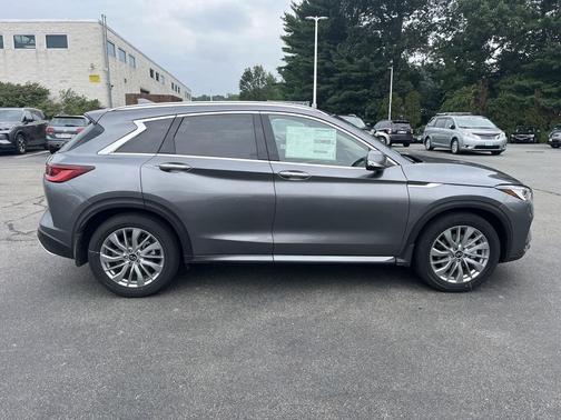 2025 INFINITI QX50 Luxe