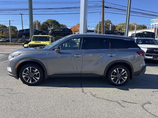 2025 INFINITI QX60 Luxe
