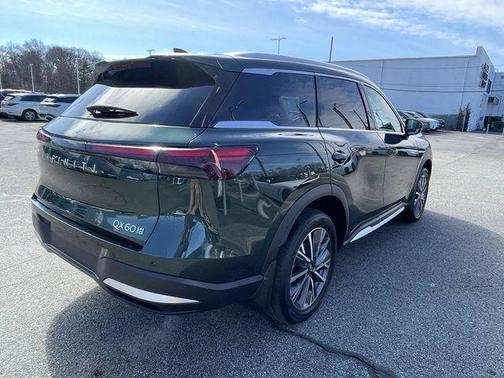 Deep Emerald 2026 INFINITI QX60 Luxe