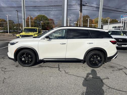 2025 INFINITI QX60 Luxe