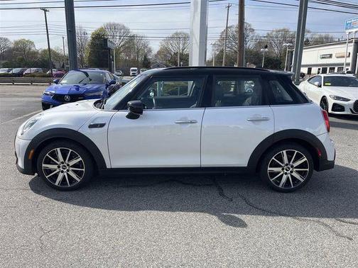 White Metallic 2024 MINI Hardtop Cooper S