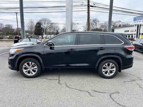 2016 Toyota Highlander LE Plus