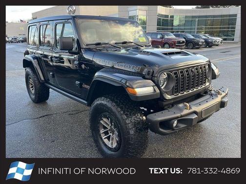 Black Clearcoat 2024 Jeep Wrangler Rubicon 392