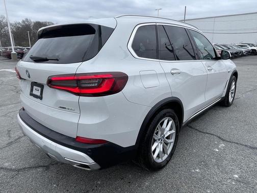2023 BMW X5 PHEV xDrive45e