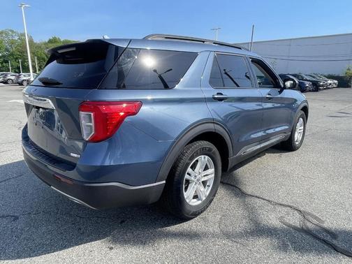 Blue 2020 Ford Explorer XLT