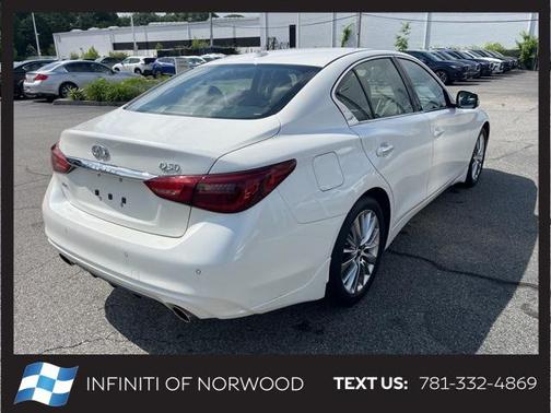 2022 INFINITI Q50 LUXE