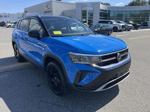 Cornflower Blue 2023 Volkswagen Taos 1.5T SE