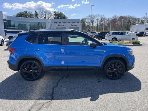 Cornflower Blue 2023 Volkswagen Taos 1.5T SE