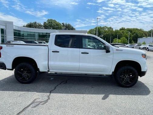 Summit White 2024 Chevrolet Silverado 1500 Custom Trail Boss