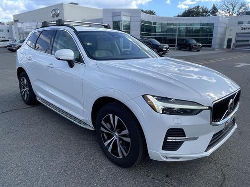 2023 Volvo XC60 B5 Core