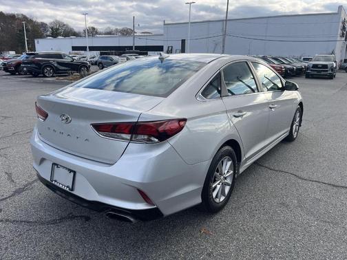 2019 Hyundai SONATA SE