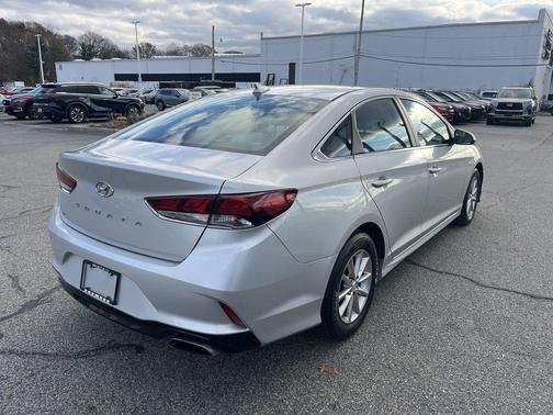 2019 Hyundai SONATA SE