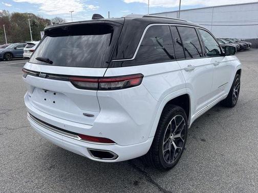 Bright White Clearcoat 2022 Jeep Grand Cherokee 4xe Summit