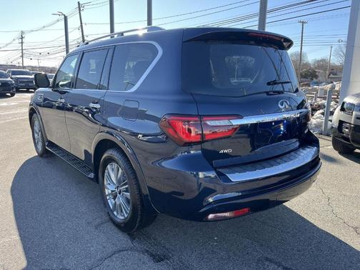 2024 INFINITI QX80 Luxe