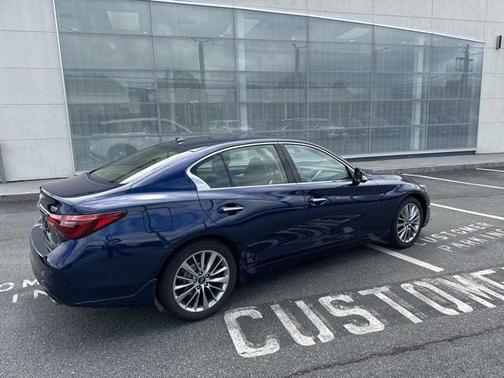 2022 INFINITI Q50 LUXE