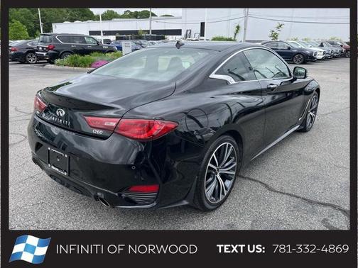 2022 INFINITI Q60 LUXE