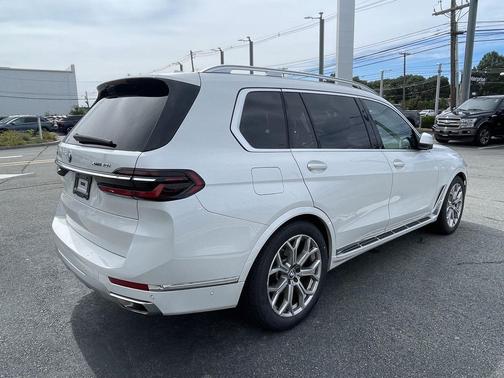 2024 BMW X7 xDrive40i