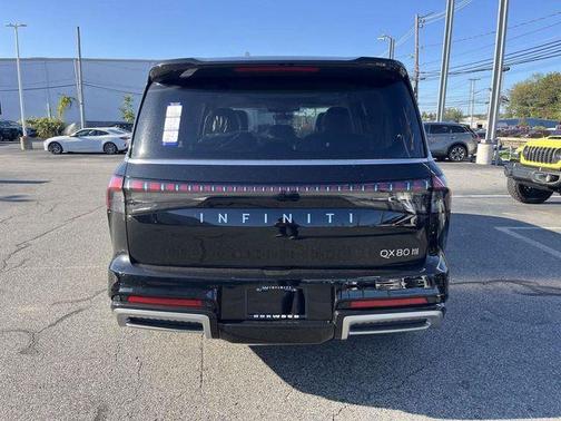 Black Obsidian 2026 INFINITI QX80 Luxe