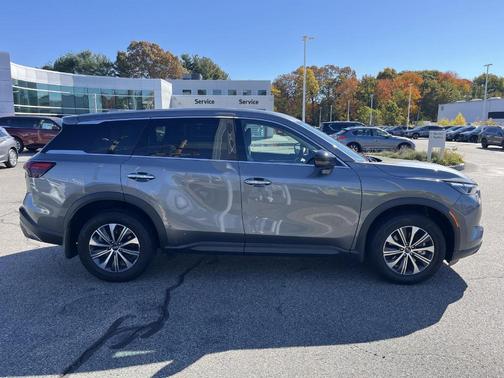 2025 INFINITI QX60 Pure