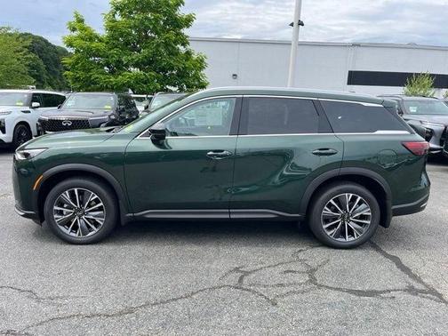 Green 2027 INFINITI QX60 Luxe
