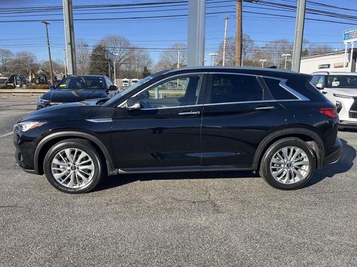 2023 INFINITI QX50 Luxe
