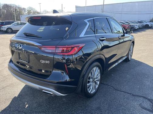 2023 INFINITI QX50 Luxe