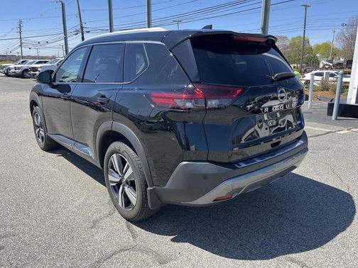 Black 2023 Nissan Rogue SL