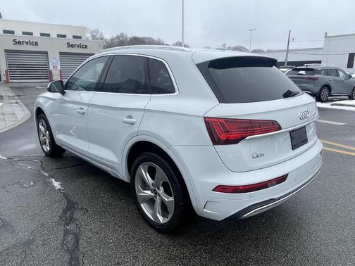 2021 Audi Q5 40 Premium Plus