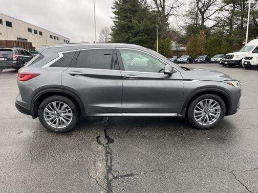 2025 INFINITI QX50 Luxe