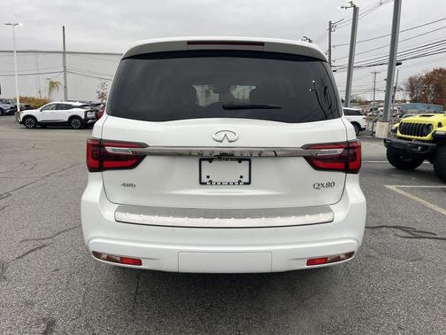 2022 INFINITI QX80 PREMIUM SELECT