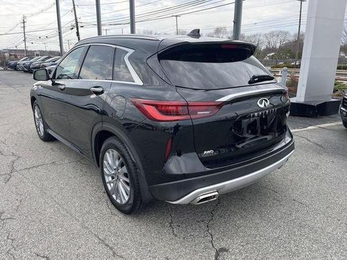 Black Obsidian 2023 INFINITI QX50 Luxe