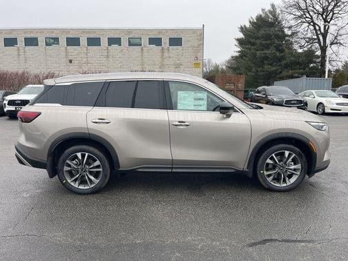 2025 INFINITI QX60 Luxe