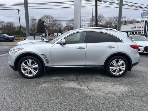 Gray 2014 INFINITI QX70 Base