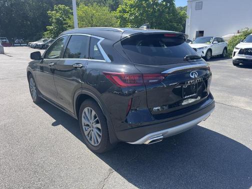 2025 INFINITI QX50 Luxe