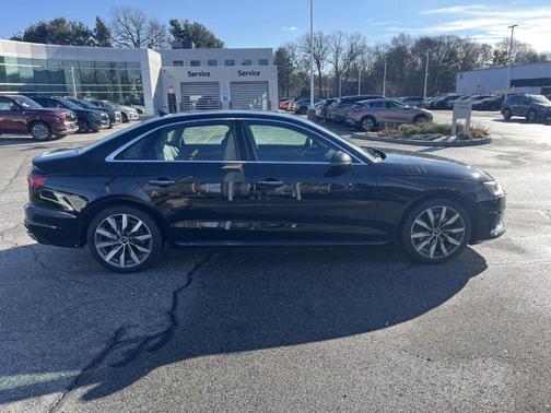 2022 Audi A4 40 Premium Plus
