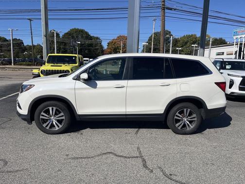 2017 Honda Pilot EX-L w/ Navigation