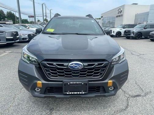 Crystal Black Silica 2022 Subaru Outback Wilderness