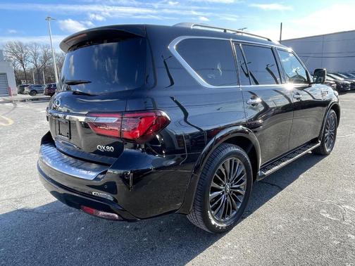 2024 INFINITI QX80 PREMIUM SELECT