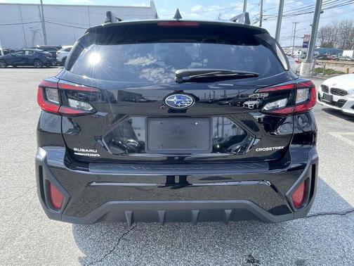 Crystal Black Silica 2024 Subaru Crosstrek Limited