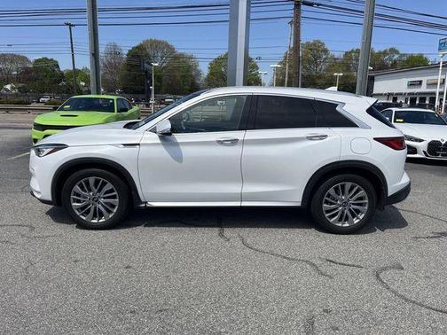 Radiant White 2023 INFINITI QX50 Luxe