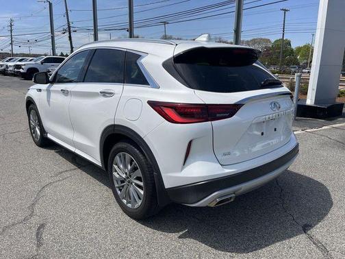 Radiant White 2023 INFINITI QX50 Luxe