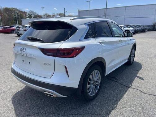Radiant White 2023 INFINITI QX50 Luxe