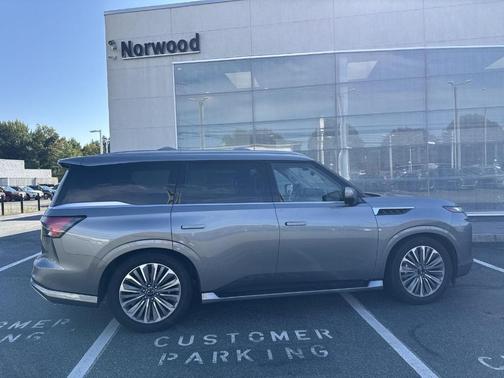2025 INFINITI QX80 SENSORY