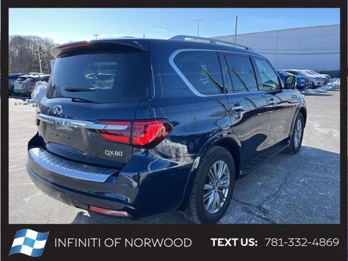 2023 INFINITI QX80 LUXE