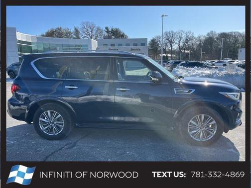 2023 INFINITI QX80 LUXE