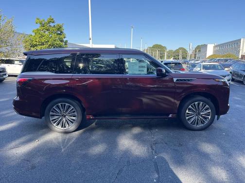 2026 INFINITI QX80 Luxe
